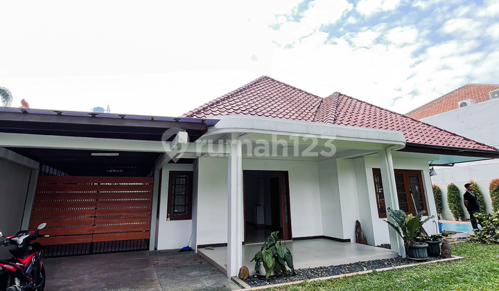Rumah Exclusive dengan Lingkungan Asri di Menteng Inti Rumah Exclusive dengan Lingkungan Asri di Menteng Inti