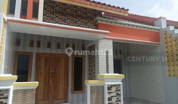 Rumah Baru Siap Huni Cocok Untuk Keluarga Kecil  1