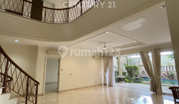 Luxury House in the Quiet and Premium Area of Pondok Indah 2