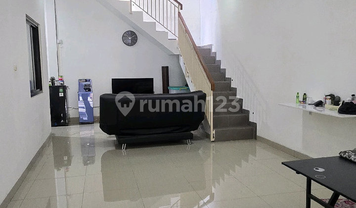 Dijual Rumah Bonus Motor dan Full Furnished di Kota Harapan Indah Dijual Rumah Bonus Motor dan Full Furnished di Kota Harapan Indah