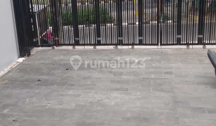 Ruko Very Strategic Business Space U Store Cafe Resto Kuningan South Jakarta 2