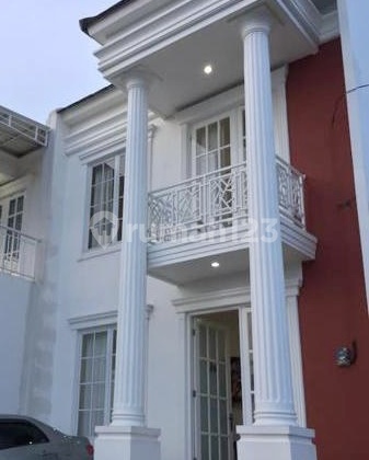 Dijual Rumah Hook /Villa di Cipanas, Kondisi terawat, lokasi relatif dekat dengan Kota Bunga dan Cibodas
 2