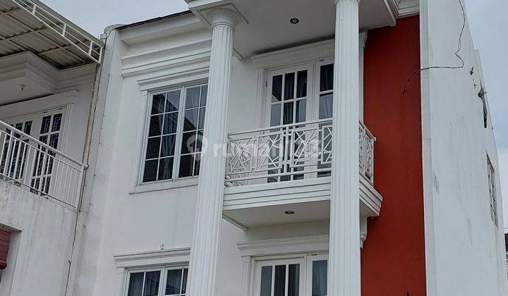 Dijual Rumah Hook /Villa di Cipanas, Kondisi terawat, lokasi relatif dekat dengan Kota Bunga dan Cibodas
 3