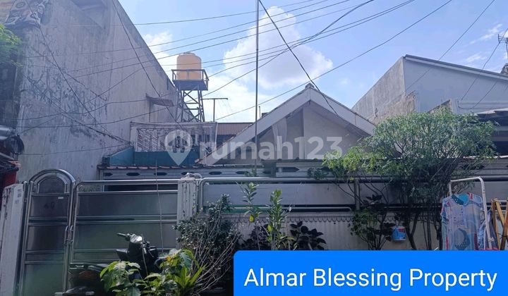 Tanjung Duren House, 2 Car Street 1