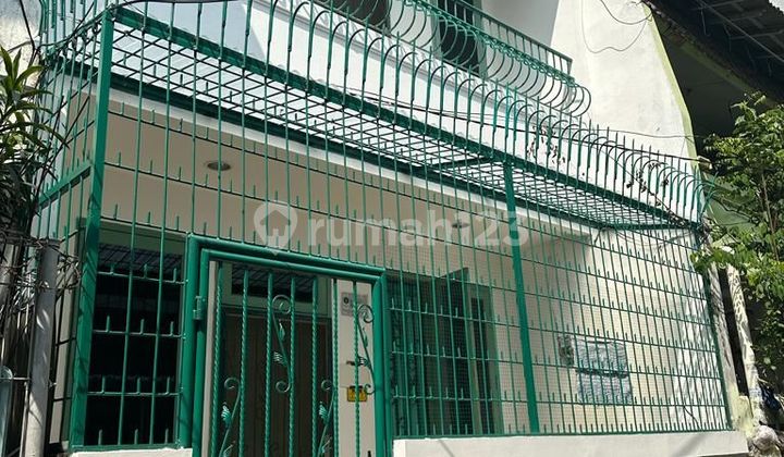 Rumah di Tanjung Duren 2,5 Lantai