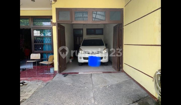 Rumah di Tanjung Duren 220 m2 Jalan 2 Mobil 2