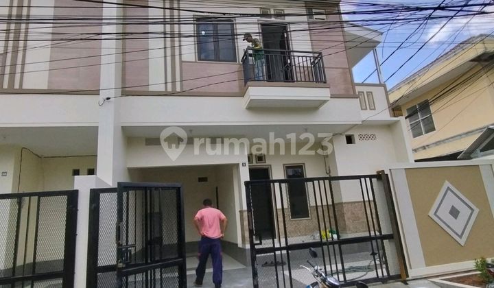 Rumah Baru Duri Kepa Jalan 2 Mobil