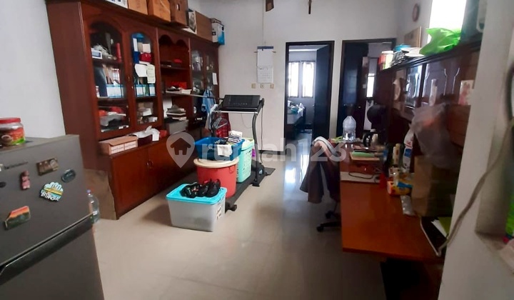 Rumah Tanjung Duren Gang 1 Mobil