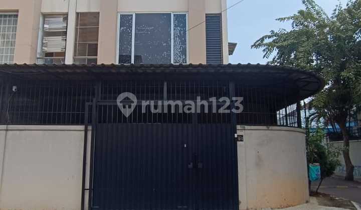 Rumah Duri Kepa Hoek Jalan 3 Mobil 2