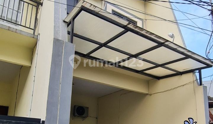 Rumah Tanjung Duren Jalan 1 Mobil 2