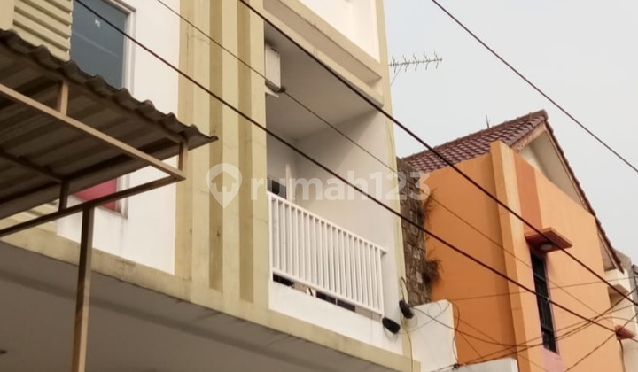 Rumah Tanjung Duren Jalan 2 Mobil