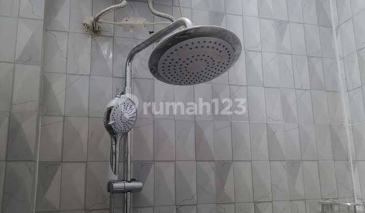 New Boarding House Tanjung Duren Street 2 Cars 2