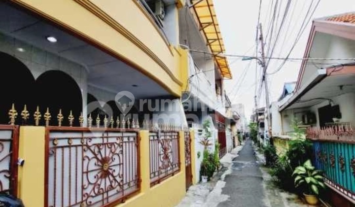 Tanjung Duren House, Motorcycle Alley 2 2