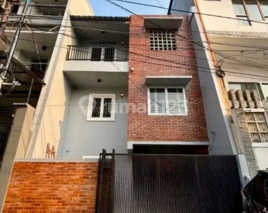 Rumah Bagus Tanjung Duren Jalan 2 Mobil 1