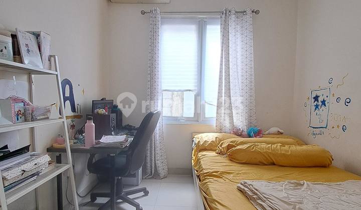 Rumah 2 Lantai Siap Huni Dalam Cluster Ekslusive Dekat Pintu Tol Krukut Desari.