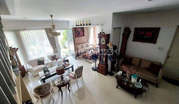 Rumah Cantik Dalam Cluster Pancorqn tebet Jakarta Selatan