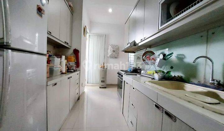 Rumah Cantik Dalam Cluster Pancorqn tebet Jakarta Selatan