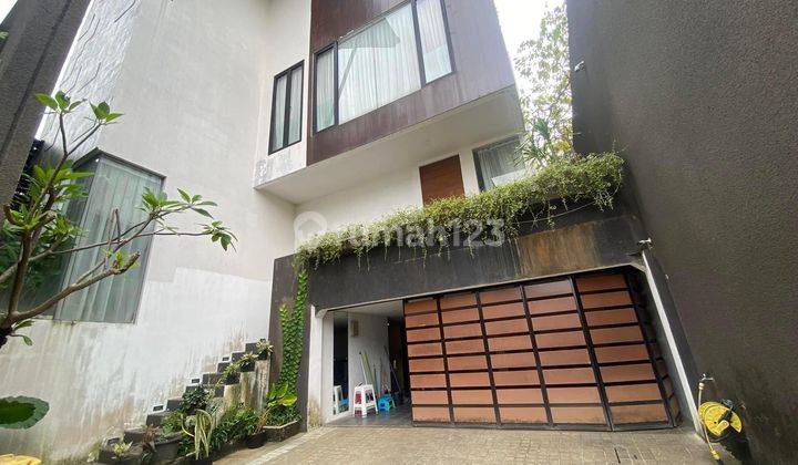 Rumah Modern Full Furnished Harga Bagus Dekat Jalan Paso Jagakarsa Jaksel 1