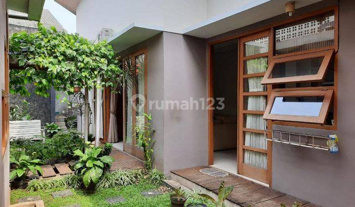 Rumah Cantik Lebak Bulus jakarta selatan Dekat Stasiun Mrt  2