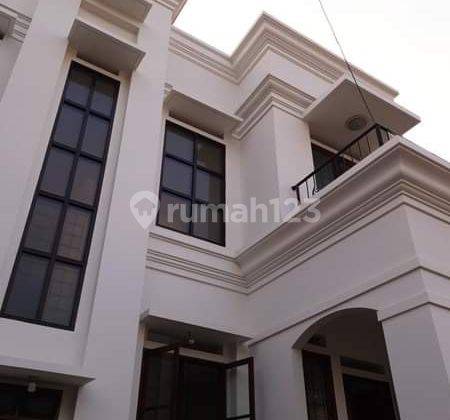 Rumah Baru Renovasi Lebak Bulus Jakarta Selatan 1