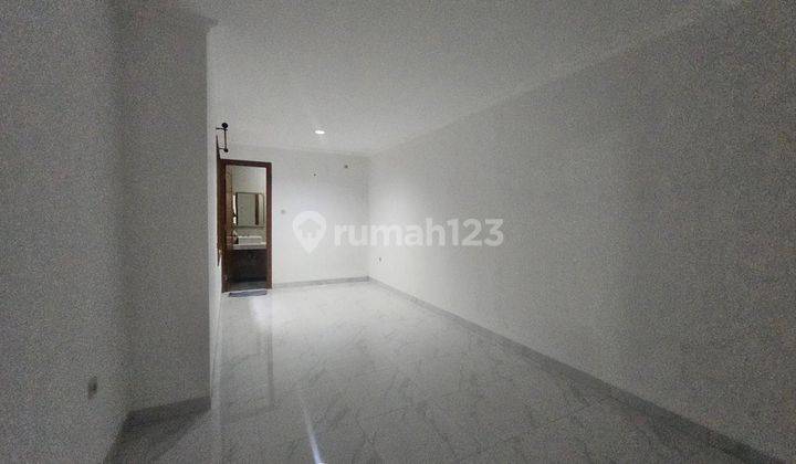 Rumah Dalam Komplek Cinere Dekat Dengan Lebak Bulus Jakarta Selatan 2