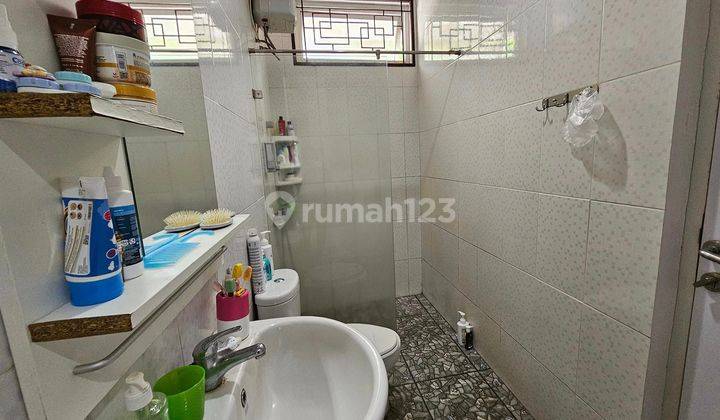 Rumah Dalam Komplek Modern Hill Pondok Cabe 2