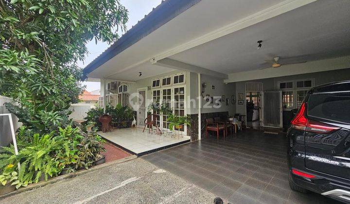 Rumah Hook Cantik Halaman Luas Komplek mega cinere  Wajib Disurvey 1