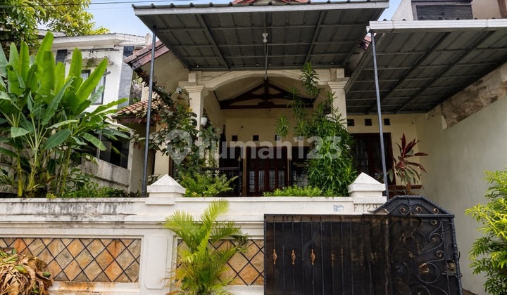 Beautiful Ready-to-Occupy House in Favorite Cinere Complex