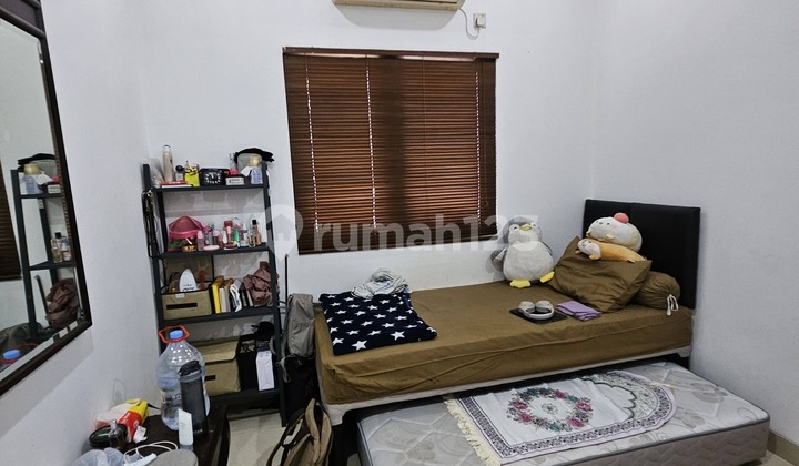 Rumah Cantik di Fatmawati Cocok untuk 3 Keluarga. 2