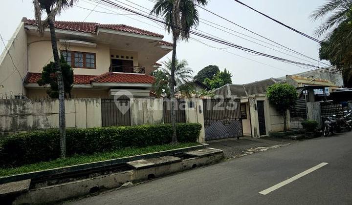 Rumah area super strategis, hanya 15 menit menuju Kuningan - pusat bisnis Jakarta Rumah area super strategis, hanya 15 menit menuju Kuningan - pusat bisnis Jakarta