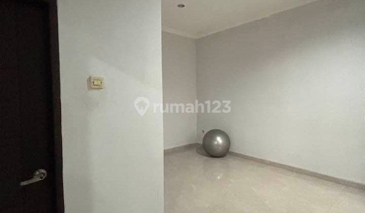 Rumah Lokasi Dalam Komplek di Cinere Depok  2