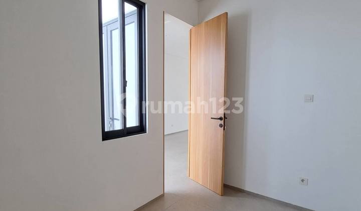 House Price Ready to Negotiate Until Deal in Megapolitan Cinere Complex. 2