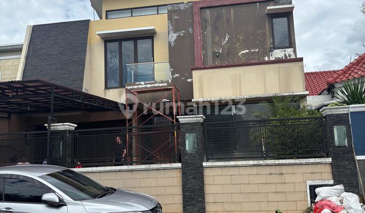 Rumah Mewah Komplek Terdepan Cinere Harga Terbaik. Rumah Mewah Komplek Terdepan Cinere Harga Terbaik.