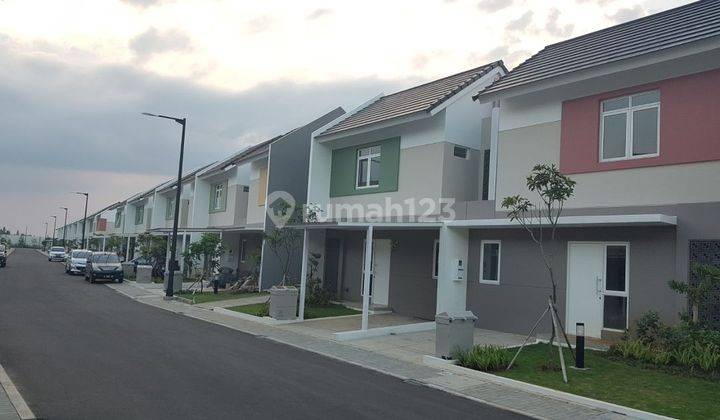 Rumah 2 lantai baru SHM menghadap selatan 2