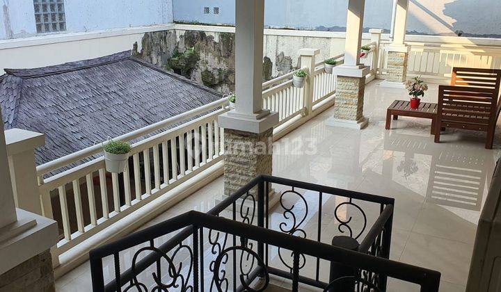 Rumah Bagus 2 Lantai SHM di KBP dengan gazebo belakang  2