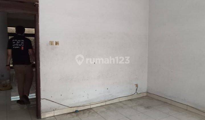 Rumah Butuh Renovasi SHM di Kembar Bandung 2