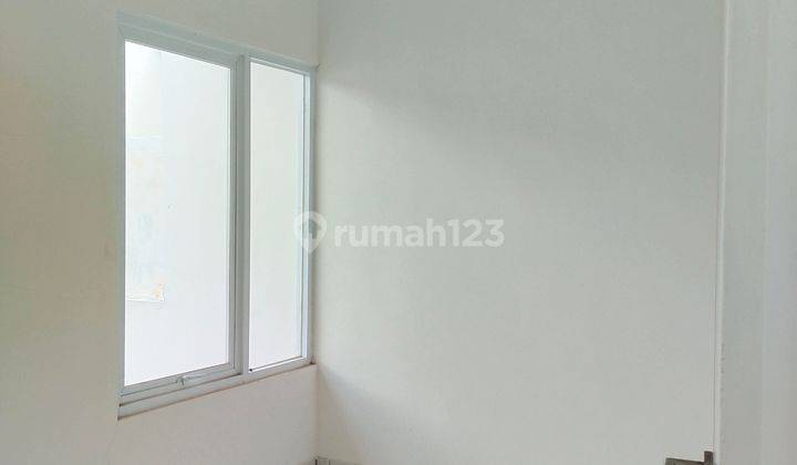 OPER KREDIT Rumah Baru SHM di Raya rembang Pasuruan  8