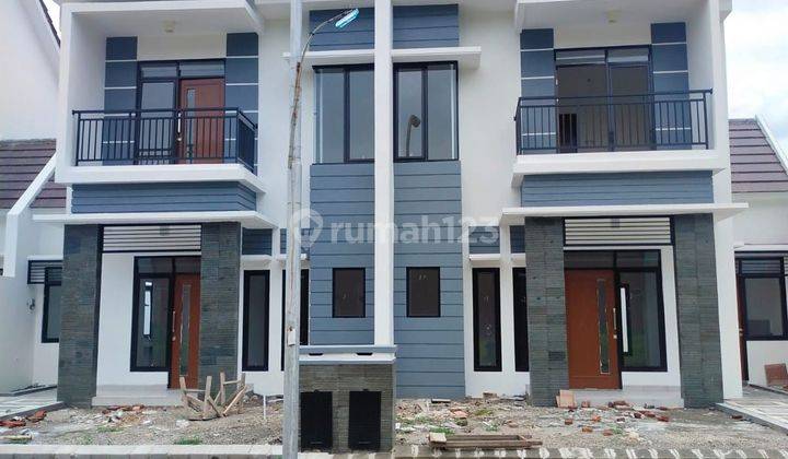 Rumah di Raya Tanggulangin Sidoarjo 2 Lantai SHM Selatan Baru. 2