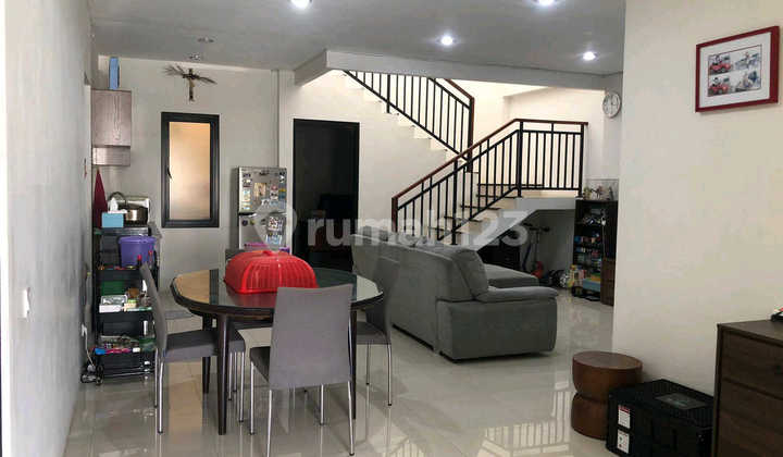 Dijual Rumah Kutisari Indah Selatan Surabaya Aud.a064