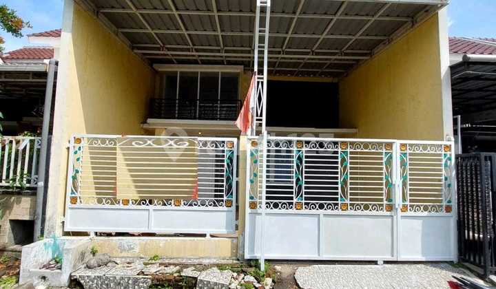 Disewakan Rumah Green Lake Wonorejo Rungkut Surabaya Ron.a2128