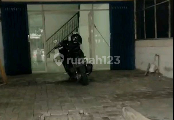 For Rent Shop House in Tenggilis, Surabaya Ron.a2947 2