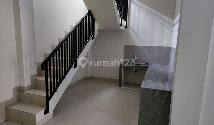 Dijual Rumah Bangunan Baru di Taman Harapan Baru Bekasi  2