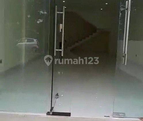Disewakan Ruko Siap Pakai Duren Sawit Jakarta Timur  2