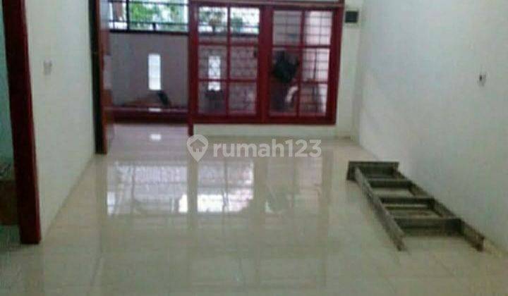 Disewa Rumah di Harapan Indah Bekasi  3