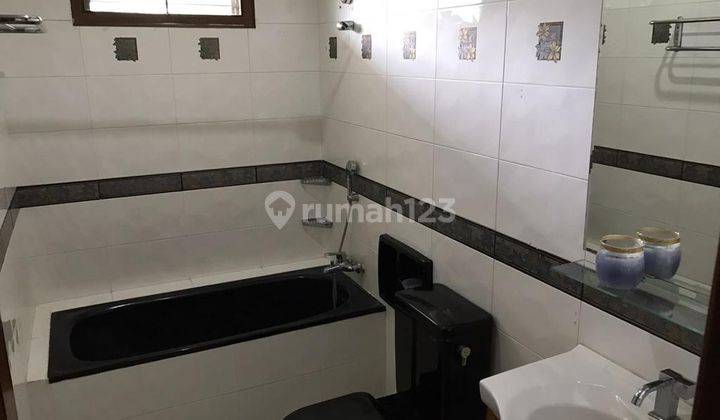 Rumah Asri SHM di Jl. Panaragan Kidul Dekat Stasiun K A, Pasar, Terminal 18