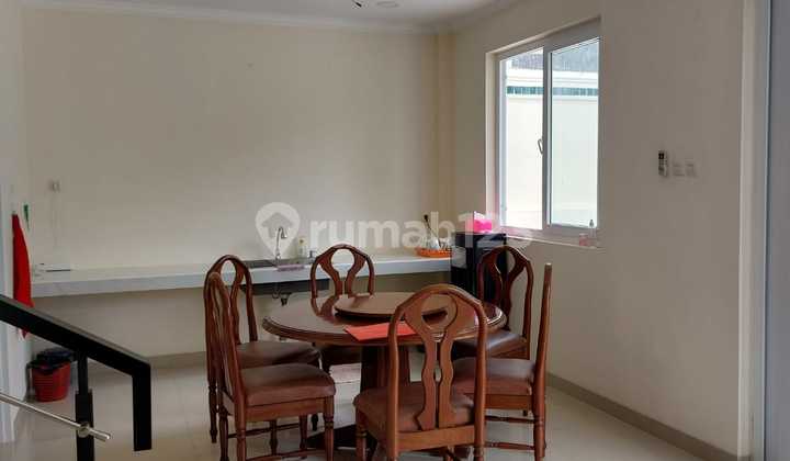 Rumah 2 Lantai Bagus SHM di Jl. Puncak Semeru B G H Dekat Aeon Mall 2