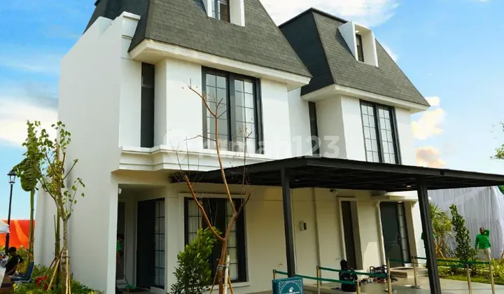 2-story house in Citra Garden, strategic location with complete facilities. 5 minutes from toll exit. 2-story house in Citra Garden, strategic location with complete facilities. 5 minutes from toll exit.