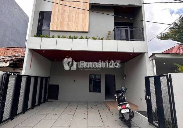 Rumah Dijual Dalam Komplek Area Cipinang Jakarta Timur Di Lingkungan Aman Nyaman 2