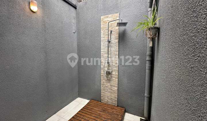 Villa Unit  For Lease  2