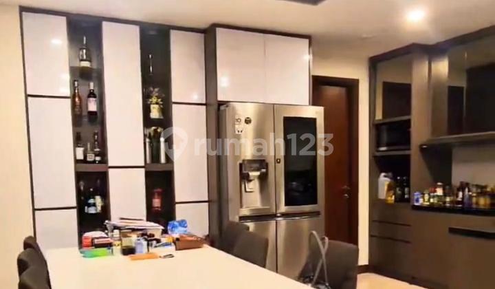 Ready-to-Occupy Apartment, Rare Find, Just Bring Your Suitcase, Favorite Floor, Move Right In. 2